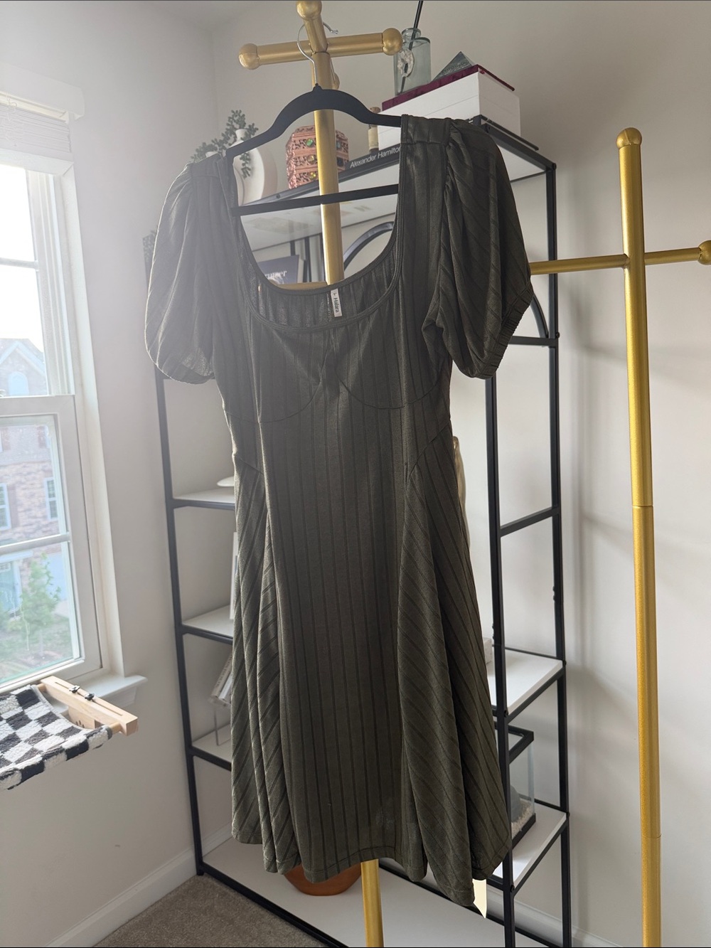 HALARA Olive Green Puff-Sleeve Fit & Flare Mini Dress